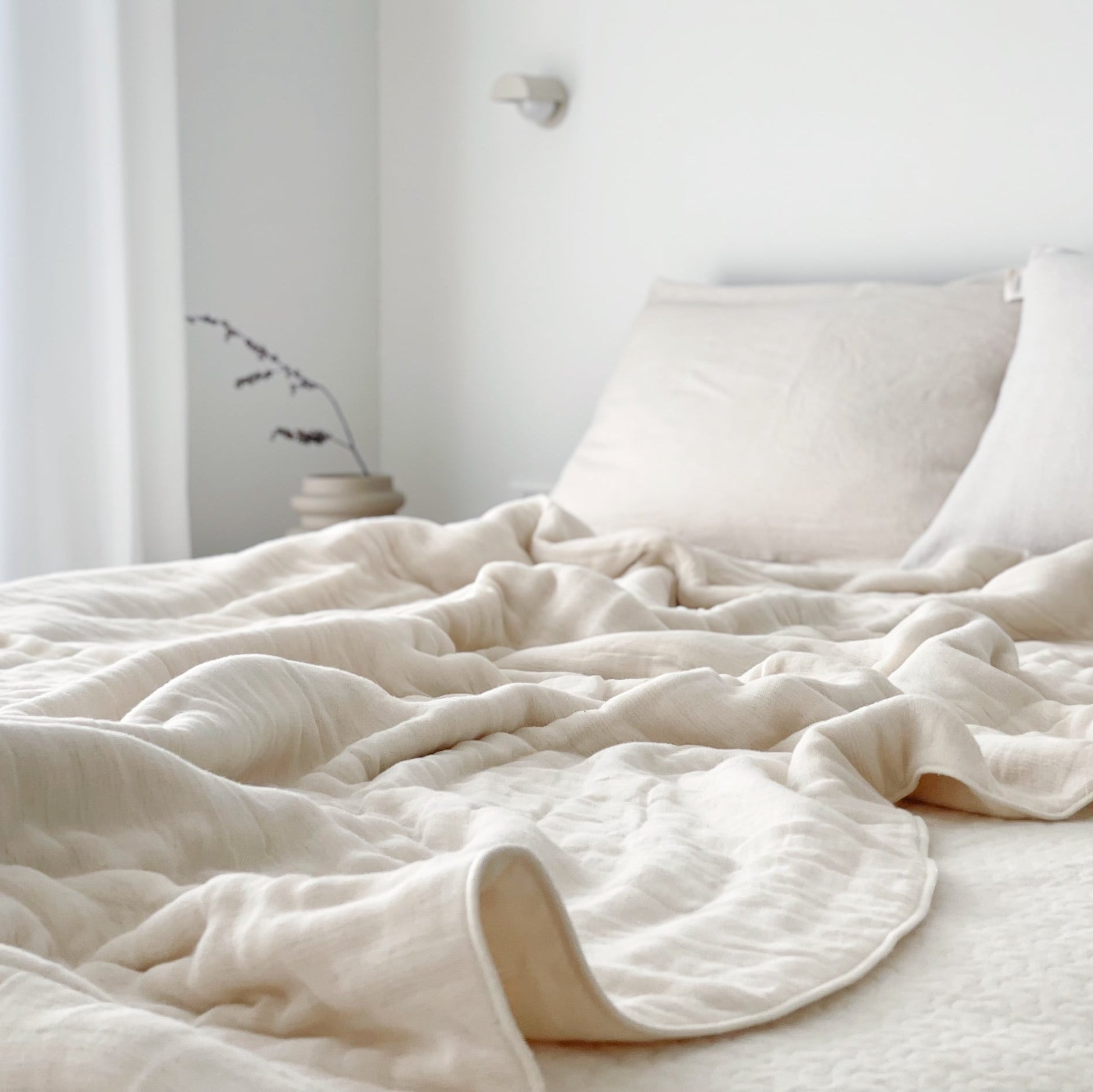 shittori 三河木綿 熟成糸のボリュームミルフィーユガーゼケット【8枚重ね】