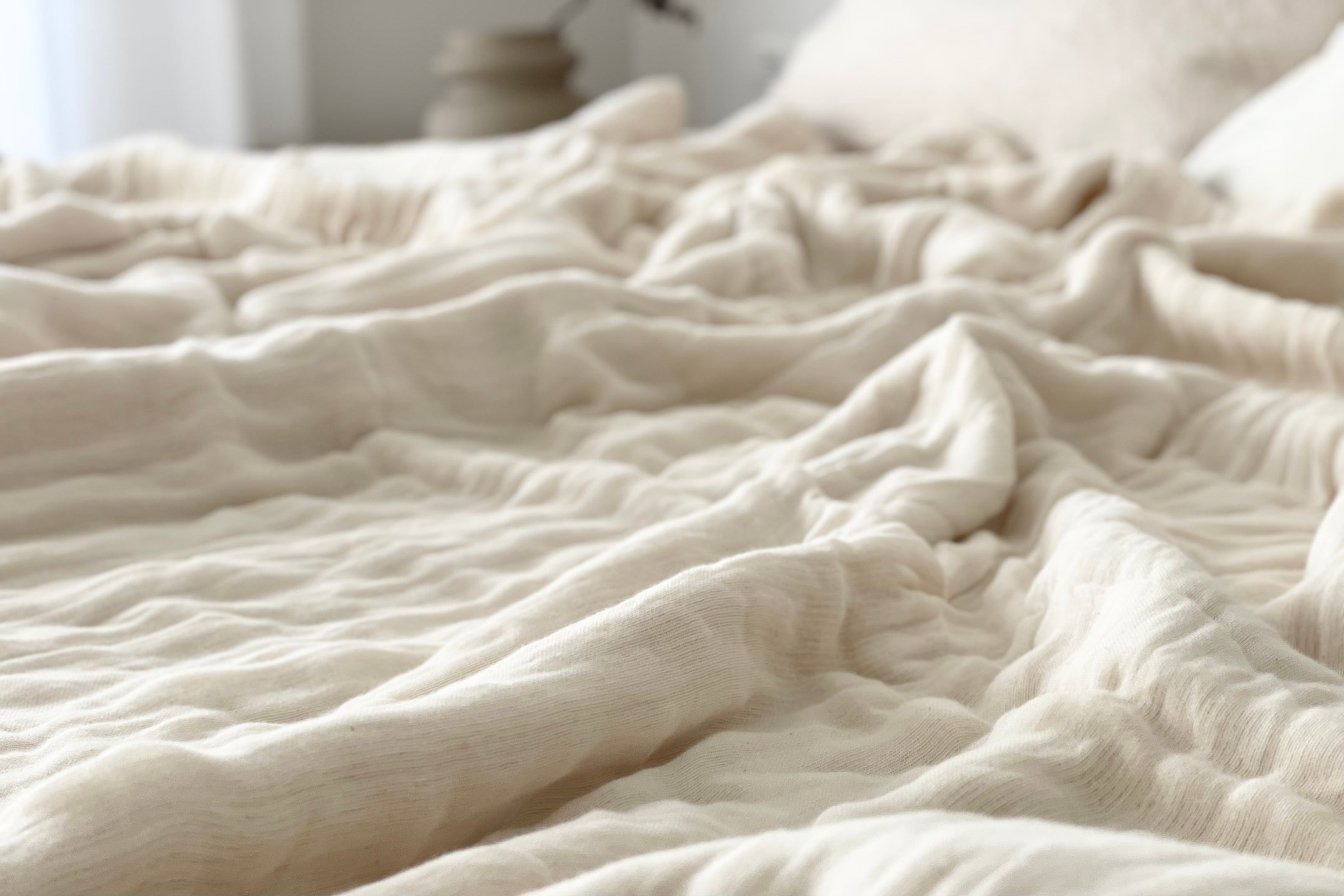 shittori 三河木綿 熟成糸のボリュームミルフィーユガーゼケット【6枚重ね】