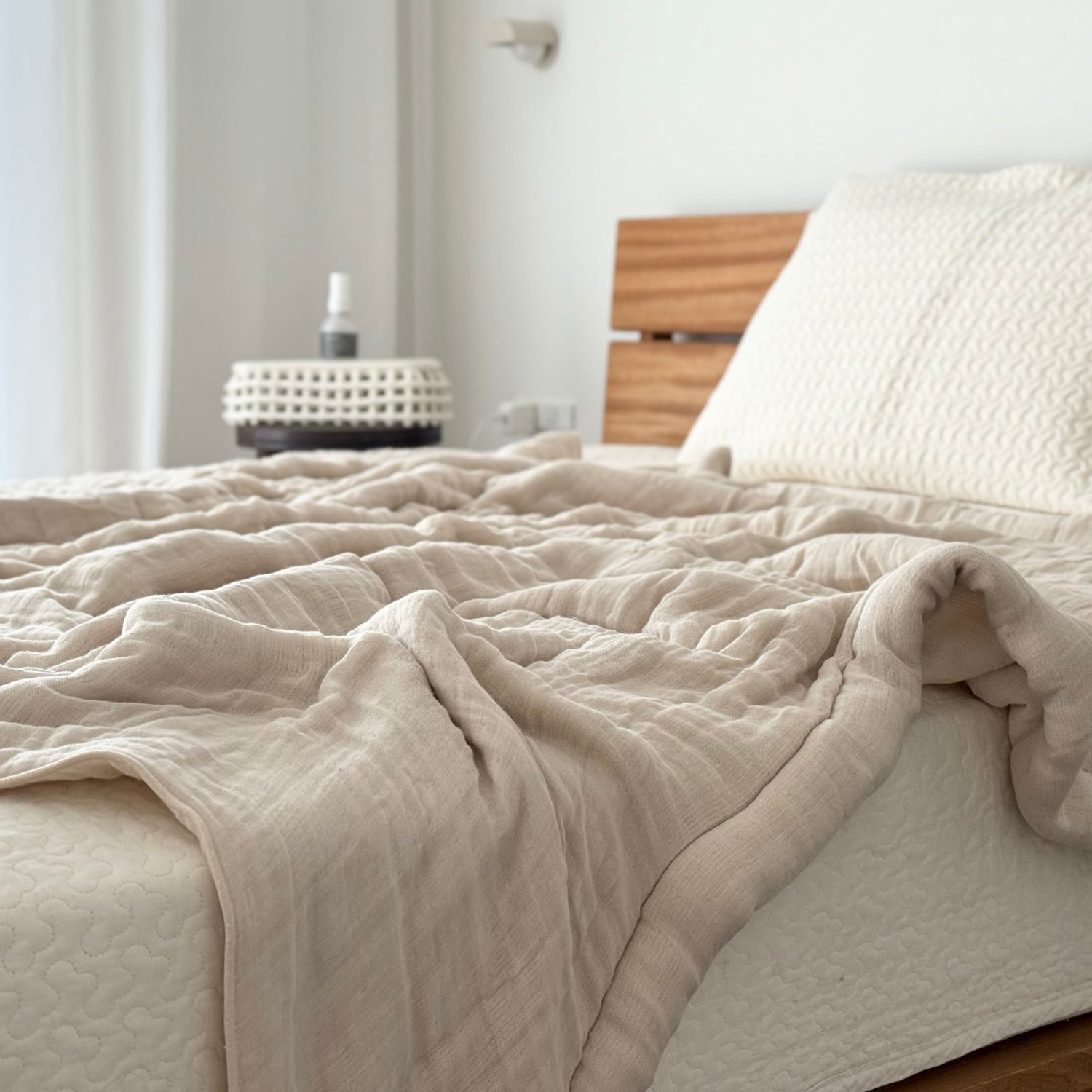 shittori 三河木綿 熟成糸のボリュームミルフィーユガーゼケット【8枚重ね】