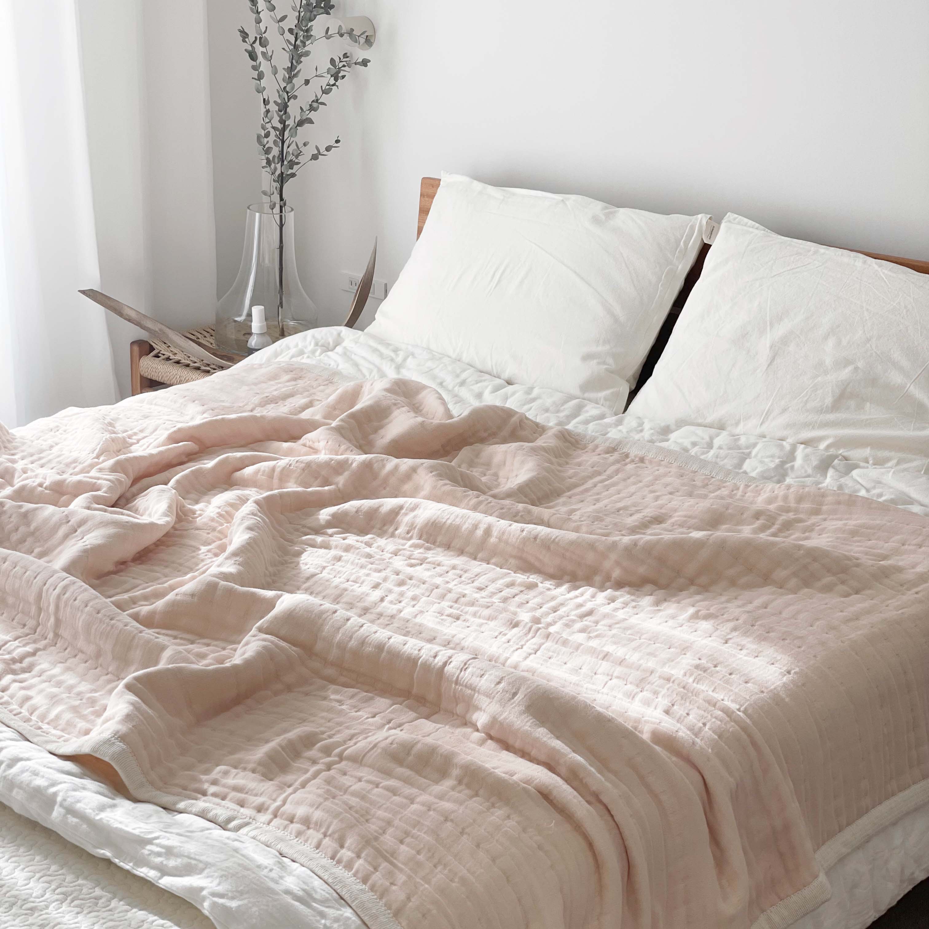 再入荷しました♪【2026 春限定色】torotoro 8重ジャガード織 ガーゼケット SAKURA