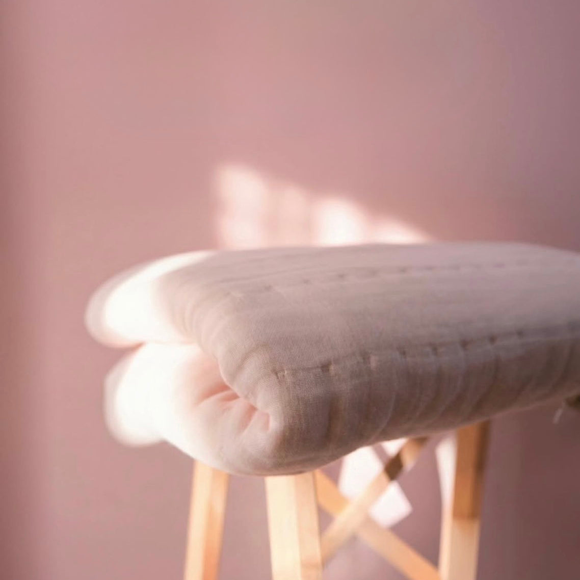 再入荷しました♪【2026 春限定色】torotoro ８重ジャガード織 ガーゼケット SAKURA