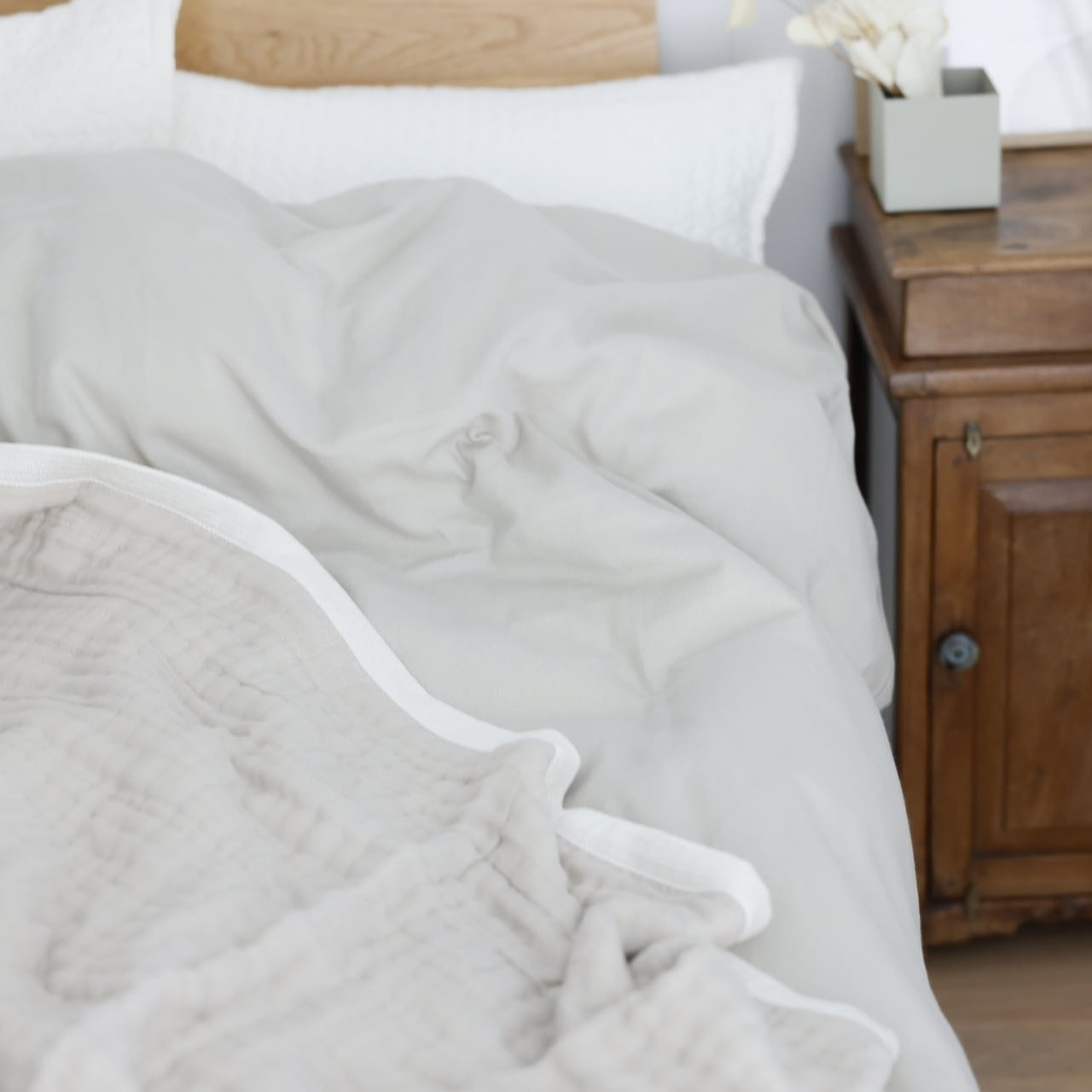 pokapoka ホワイトマザーグース (肌掛け/合掛け/本掛け)羽毛ふとん【sarafuwa布団カバー付き】
