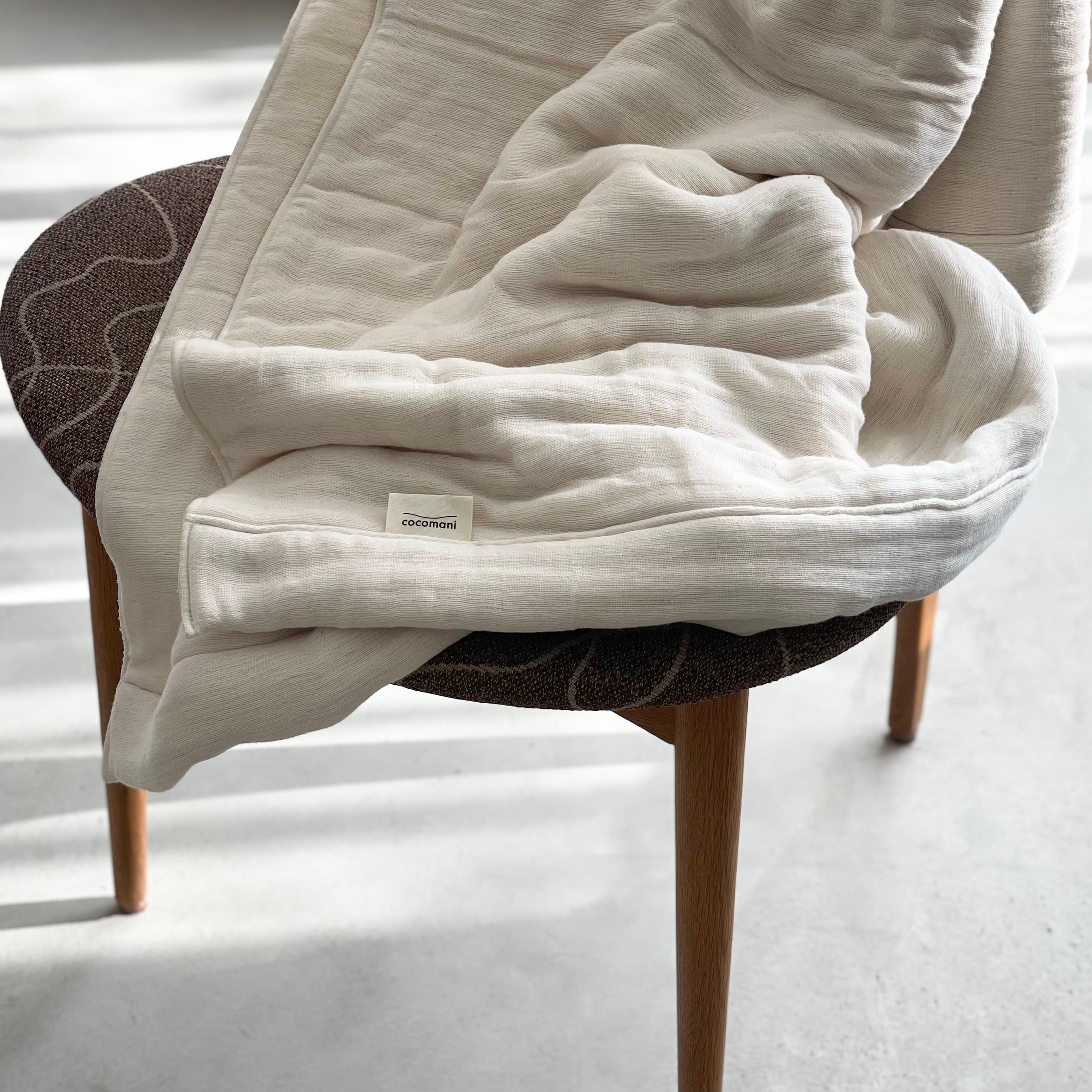 shittori 三河木綿 熟成糸のボリュームミルフィーユガーゼケット【8枚重ね】