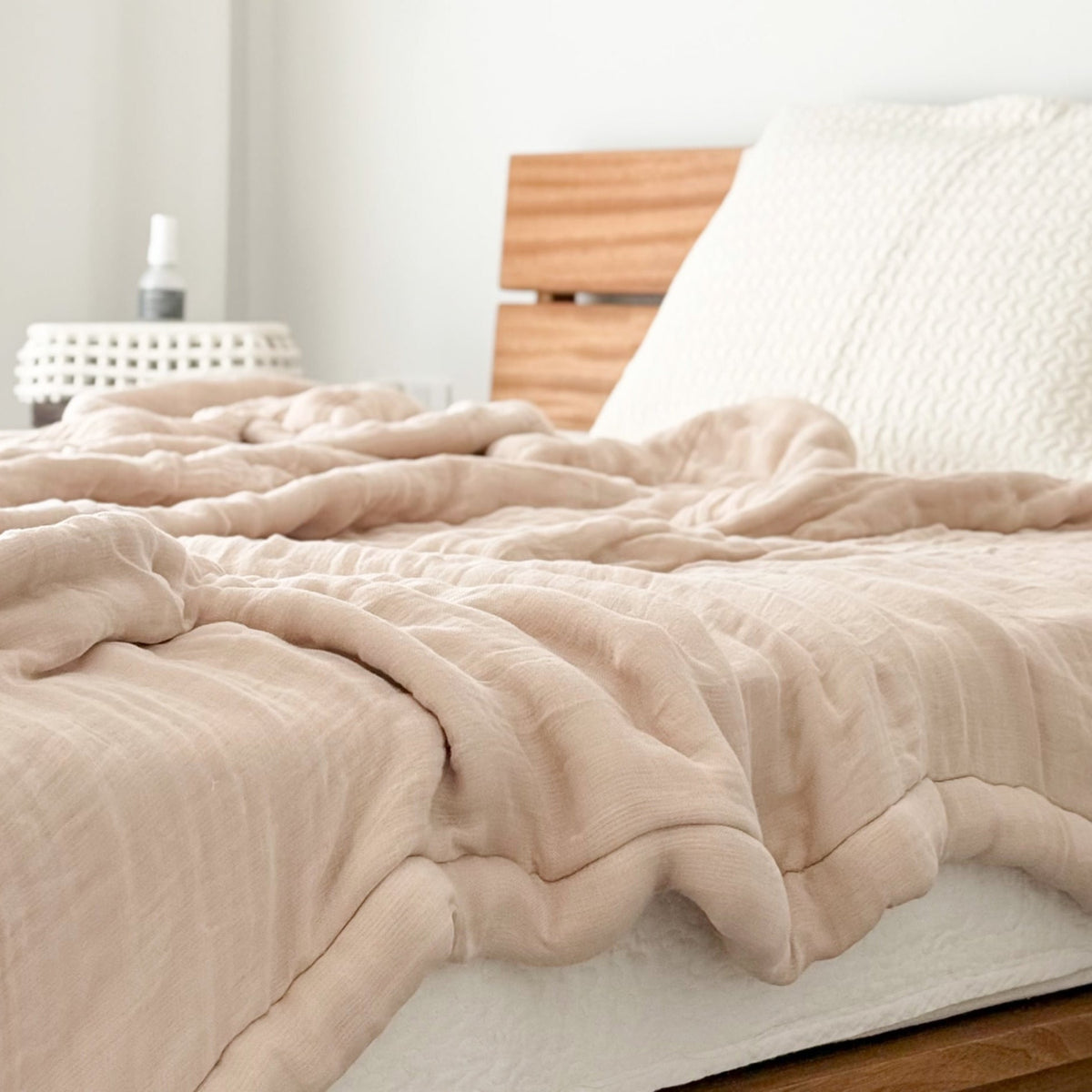 shittori 三河木綿 熟成糸のボリュームミルフィーユガーゼケット【8枚重ね】